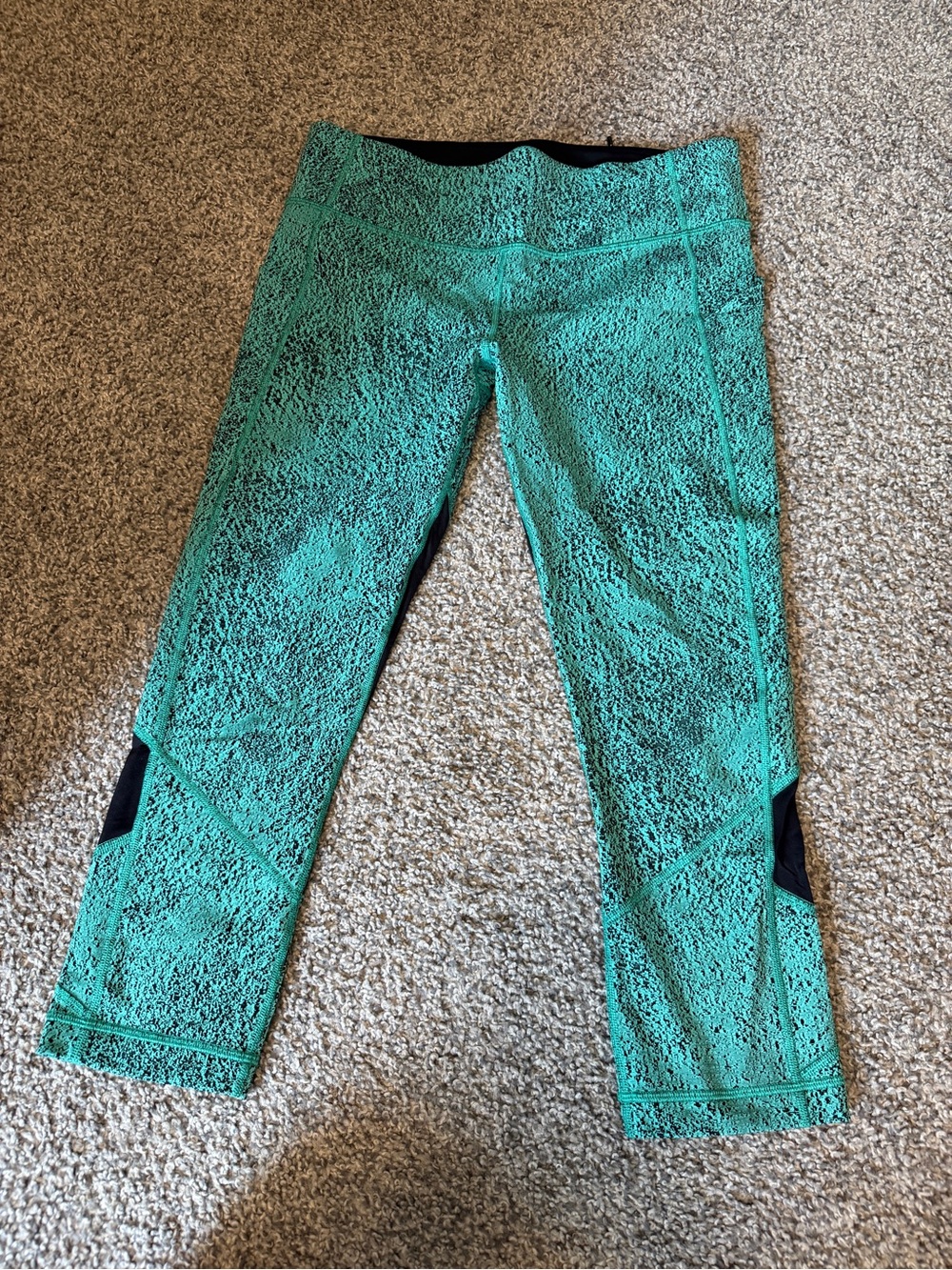 Athletic Capris - Picture 3 of 16